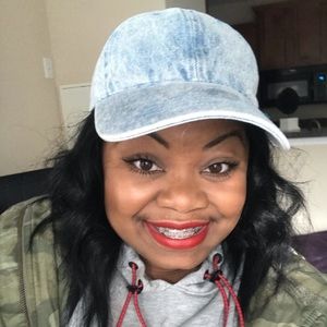 Meet your Posher, Latonya